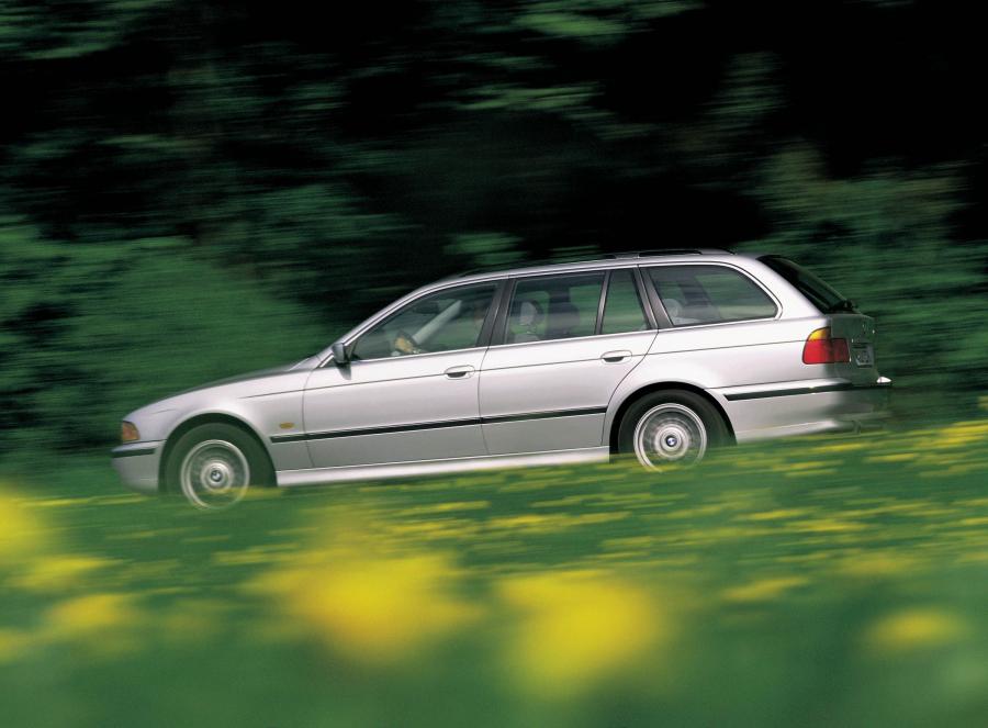  BMW 5-Series Touring 1997 года  (фото 10 из 25)